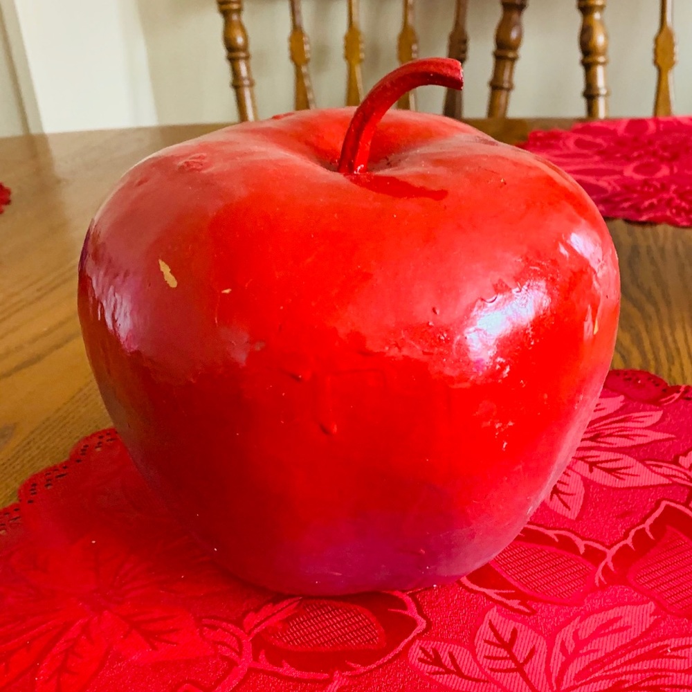 ⭐️Large Apple Centerpiece